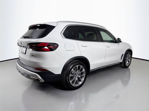 New 2026 BMW X5 xDrive40i w/ Climate Comfort Package AWD/4WD image 5