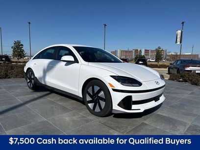 New 2025 Hyundai Ioniq 6 SE