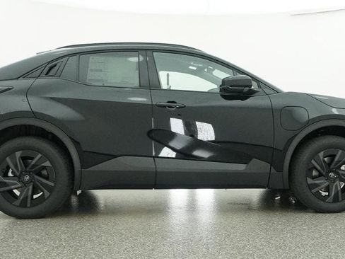 New 2026 Toyota C-HR AWD/4WD image 27