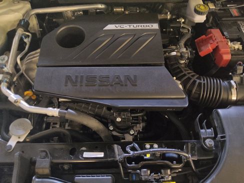 Used 2025 Nissan Rogue SV AWD/4WD image 30