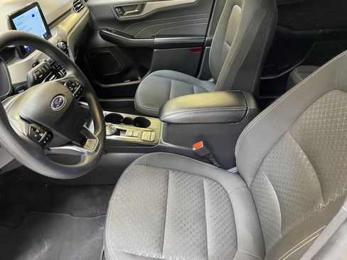 Used 2025 Ford Escape Active FWD image 19