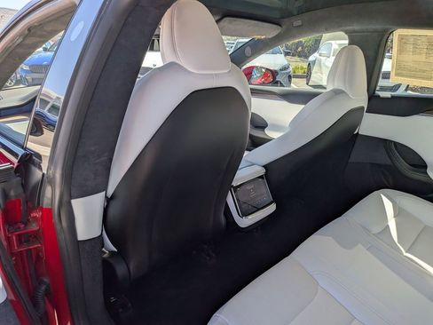 Used 2022 Tesla Model S Base image 31