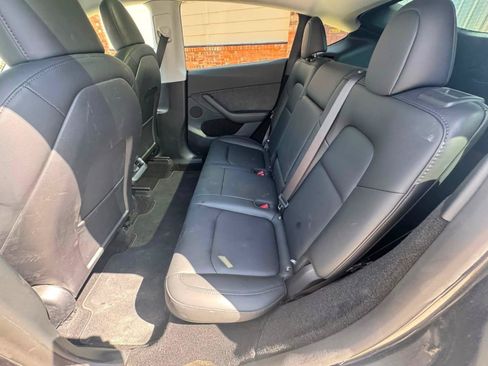 Used 2025 Tesla Model Y Long Range RWD image 6