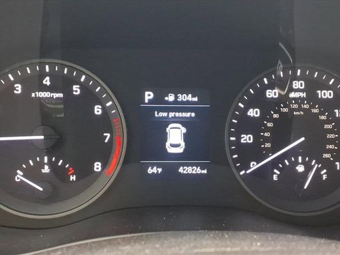 Used 2020 Hyundai Tucson SE image 11