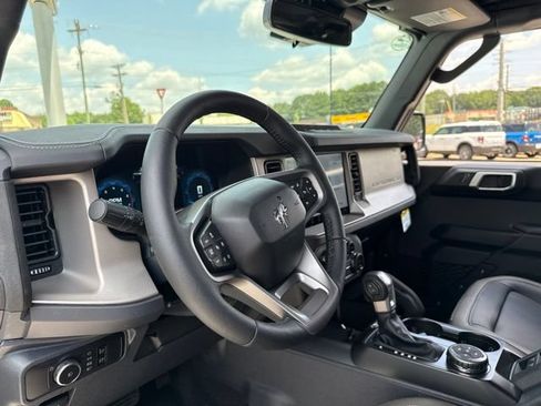 New 2026 Ford Bronco Outer Banks AWD/4WD image 24
