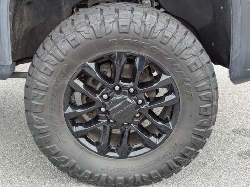 Used 2024 GMC Sierra 2500 Denali w/ Denali Reserve Package AWD/4WD image 11