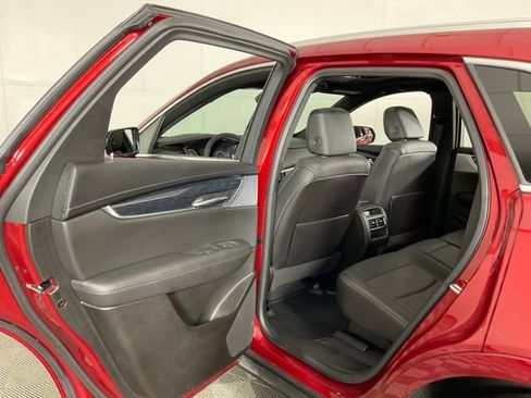 Certified 2025 Cadillac XT5 Premium Luxury w/ Technology Package image 33