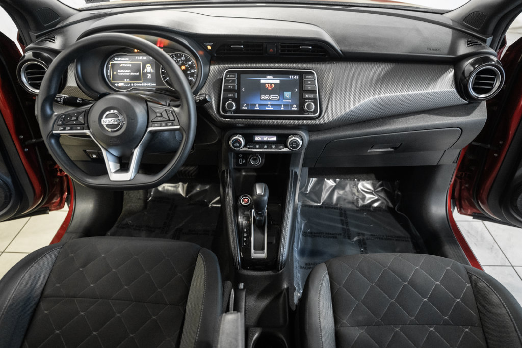 Used 2020 Nissan Kicks SV FWD image 17