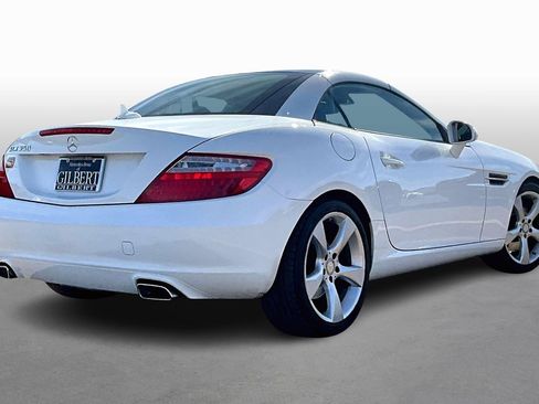 Used 2014 Mercedes-Benz SLK 350 image 2