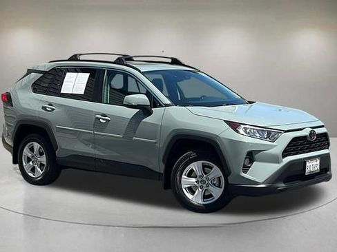 Used 2019 Toyota RAV4 XLE w/ All Weather Liner Package FWD image 1