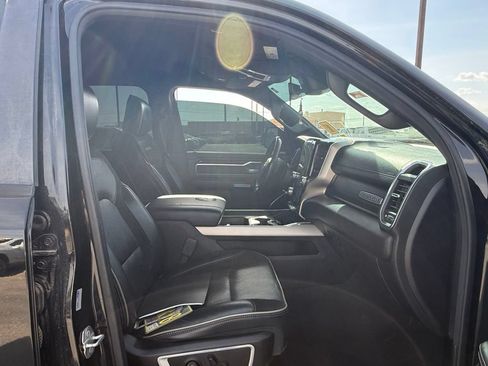 Used 2019 RAM 1500 Laramie AWD/4WD image 6