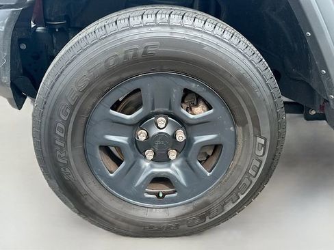 Used 2022 Jeep Wrangler Sport image 30