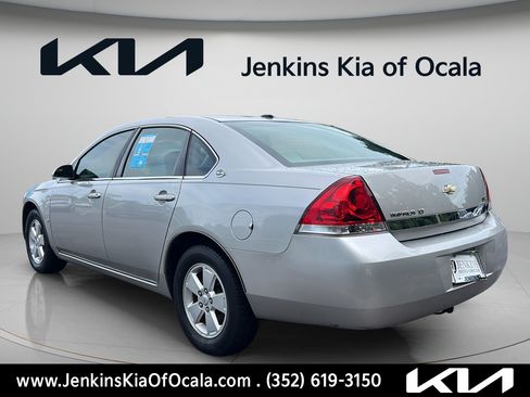 Used 2008 Chevrolet Impala LT FWD image 5
