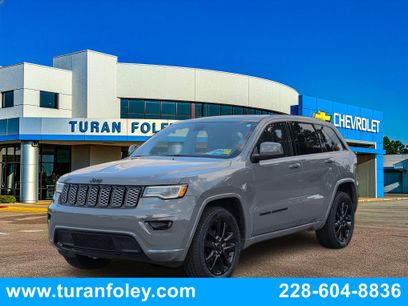 Used 2020 Jeep Grand Cherokee Altitude