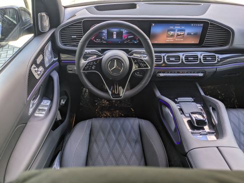 Used 2026 Mercedes-Benz Maybach GLS 600 4MATIC image 13