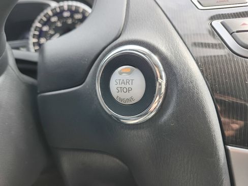 Used 2019 INFINITI QX60 Luxe w/ Essential Package image 29