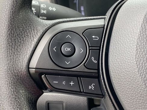 Certified 2026 Toyota Corolla LE FWD image 28