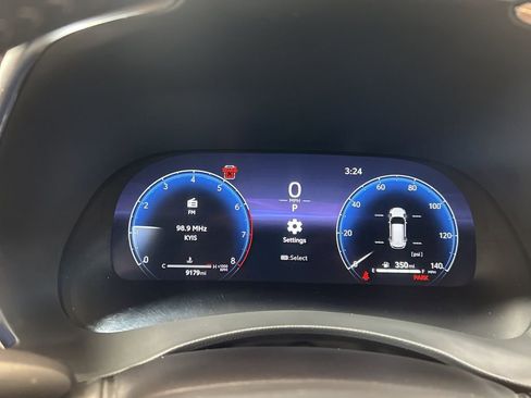 Used 2025 Toyota Highlander Platinum image 32