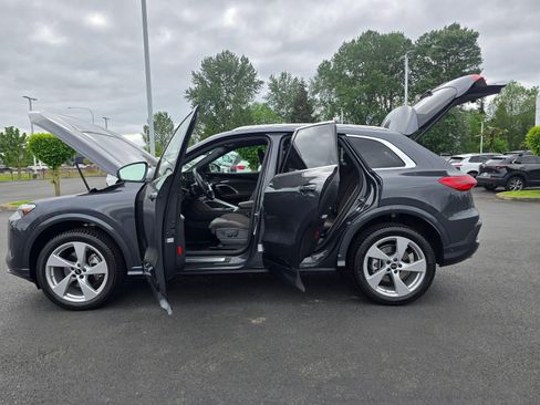 Used 2025 Audi Q5 Premium Plus AWD/4WD image 11