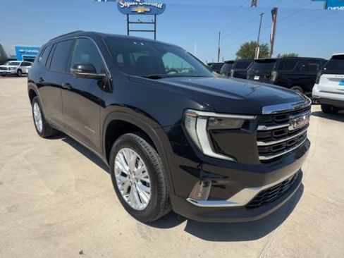 Certified 2026 GMC Acadia Elevation w/ Elevation Premium Package FWD image 2