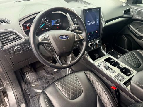 Used 2023 Ford Edge Titanium image 15