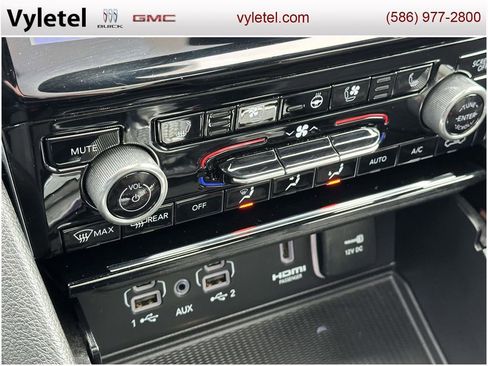 Used 2022 Jeep Grand Cherokee Overland w/ Advanced Protech Group III image 30