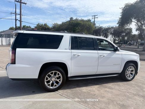 Used 2016 GMC Yukon XL SLT w/ Open Road Package AWD/4WD image 20