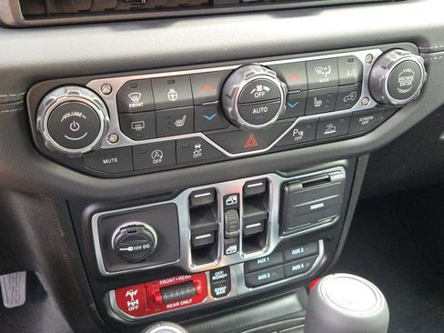 New 2026 Jeep Gladiator Rubicon AWD/4WD image 24