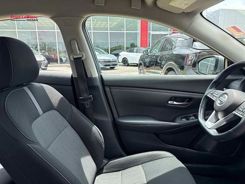 Used 2022 Nissan Sentra SV w/ Trunk Package FWD image 10
