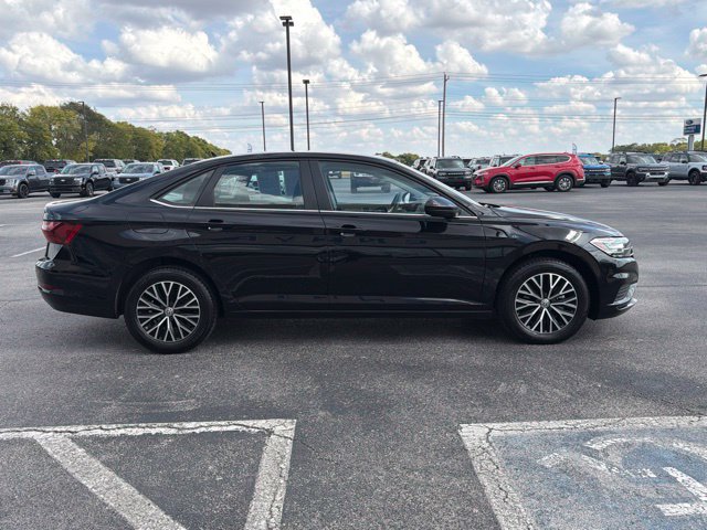 Used 2021 Volkswagen Jetta FWD image 4