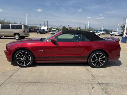 Used 2014 Ford Mustang GT Premium w/ Comfort Package RWD image 3