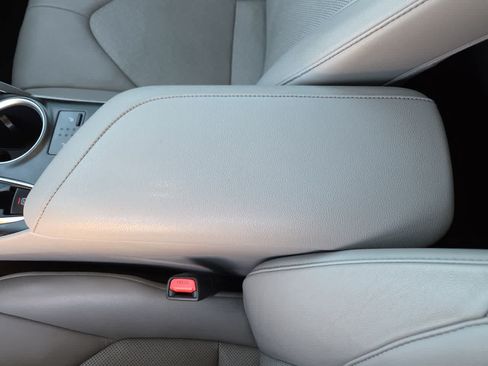 Certified 2024 Toyota Camry XLE FWD image 20