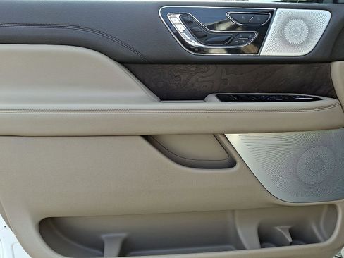 Used 2023 Lincoln Navigator L Reserve image 14
