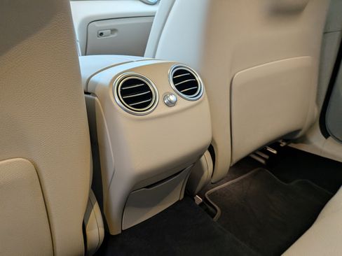 Used 2022 Mercedes-Benz GLC 300 4MATIC image 14