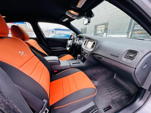 Used 2014 Dodge Charger R/T image 21