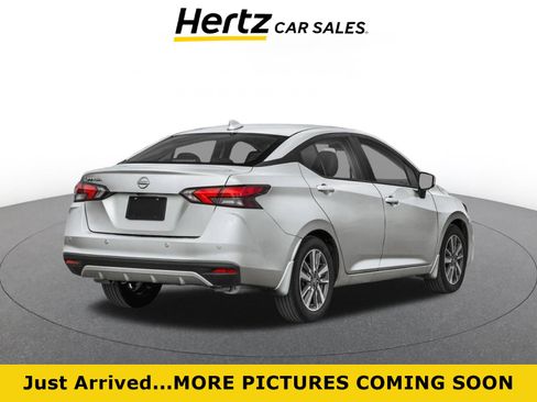 Used 2025 Nissan Versa SV FWD image 1