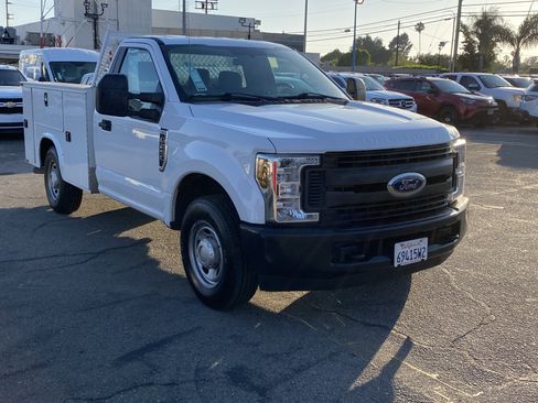 Used 2019 Ford F250 2WD Regular Cab Super Duty image 9