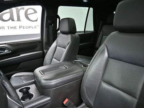 Used 2021 Chevrolet Tahoe LT w/ LT Signature Package AWD/4WD image 16