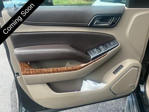 Used 2016 Chevrolet Suburban LTZ AWD/4WD image 10