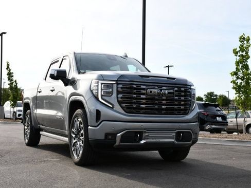 Used 2023 GMC Sierra 1500 Denali Ultimate AWD/4WD image 2