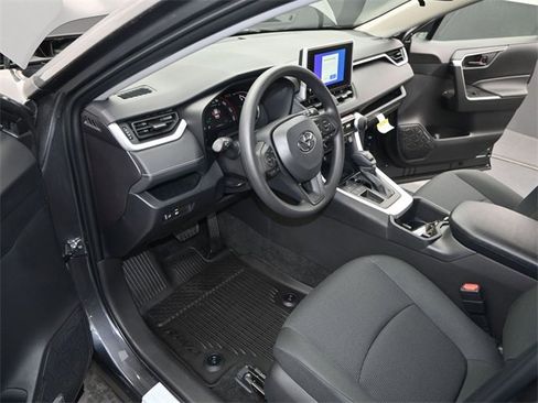 New 2025 Toyota RAV4 LE image 4