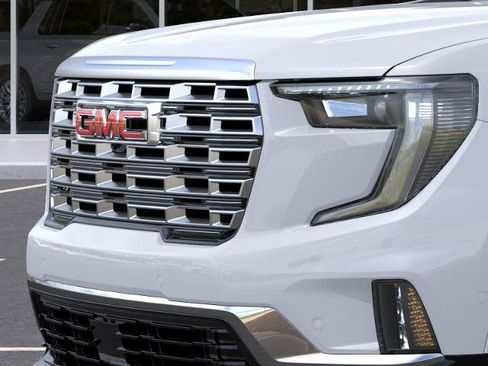 New 2026 GMC Acadia Denali w/ Super Cruise Package AWD/4WD image 37