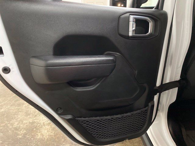 Used 2024 Jeep Wrangler Unlimited AWD/4WD image 67