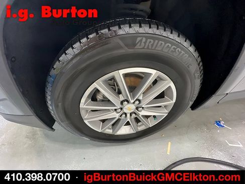 Used 2023 Chevrolet Traverse LT AWD/4WD image 4