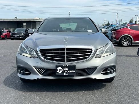 Used 2014 Mercedes-Benz E 350 4MATIC Sedan image 4