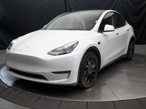 Used 2022 Tesla Model Y Performance image 6