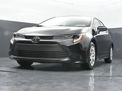 Used 2026 Toyota Corolla LE FWD image 36