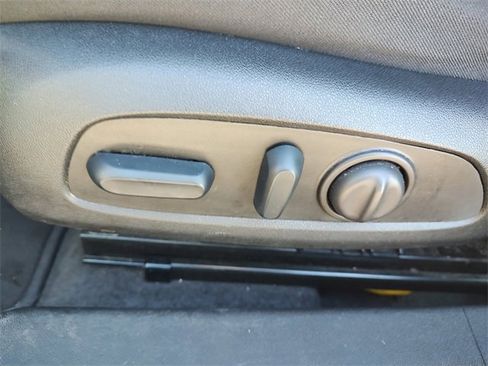 Used 2024 Chevrolet Malibu LT image 30