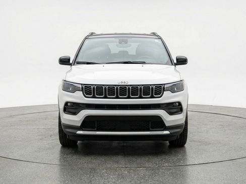 Used 2025 Jeep Compass Limited image 2