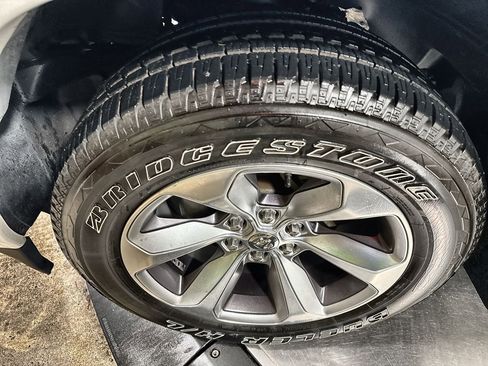 Used 2022 RAM 1500 Limited image 11